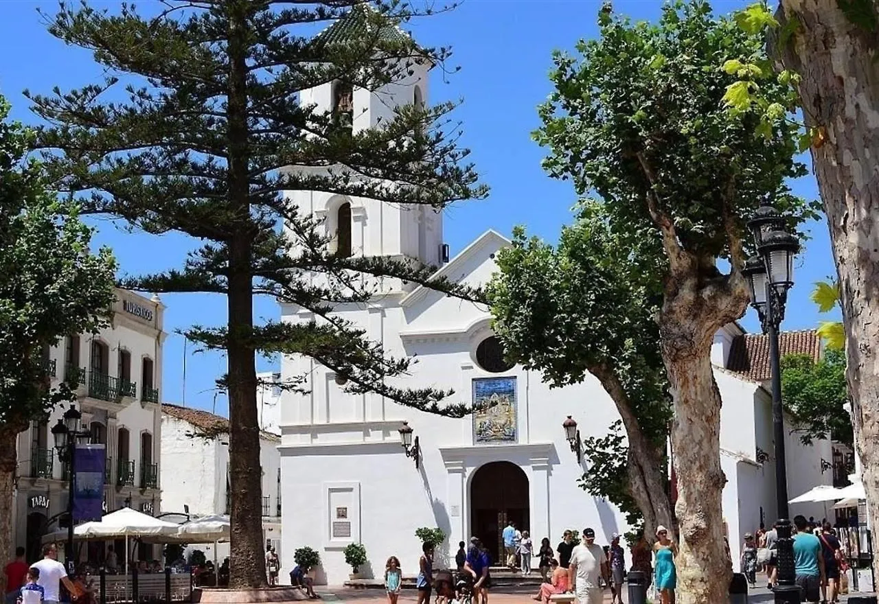 Valparaiso - Burriana Beach Nerja